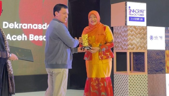 Dekranasda Aceh Besar Raih Tiga Penghargaan Pada Ajang The Jakarta INACRAFT on October 2024
