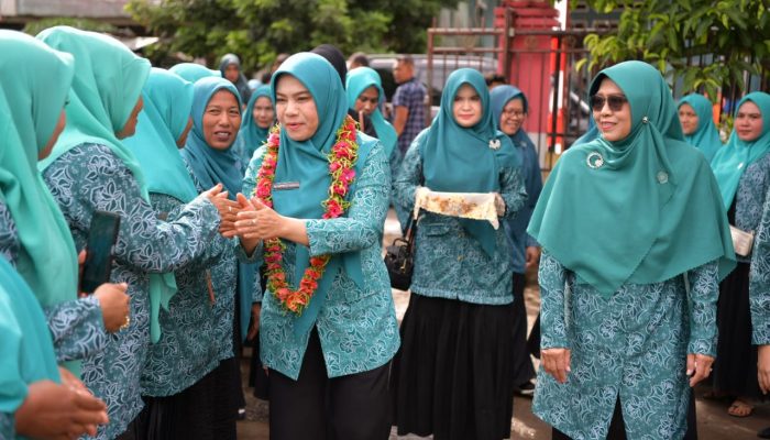 Istri Nelayan Pusong Curhat ke Istri Pj Gubernur Aceh, Ini Disampaikan Safriati