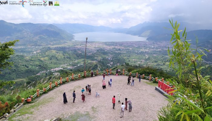Wisata Pantan Terong di Aceh Tengah, panorama Danau Lut Tawar dari atas bukti