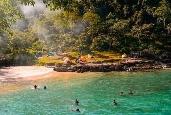 Lhok Mata Ie, Surga Bahari Tersembunyi di Aceh Besar, Jadi Tempat Favorit Camping Anak Muda Aceh
