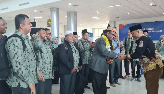 Tiba di Palangka Raya, Ketua Rombongan Kafilah MTQ Korpri Aceh Janji Tampilkan yang Terbaik