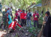 Ratusan ASN dan Masyarakat Gotong Royong di Makam Panglima Polem