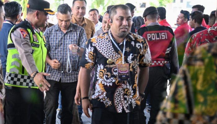 Pj Bupati Aceh Besar Hadiri Debat Publik Cabup Cawabup Aceh Besar 2024
