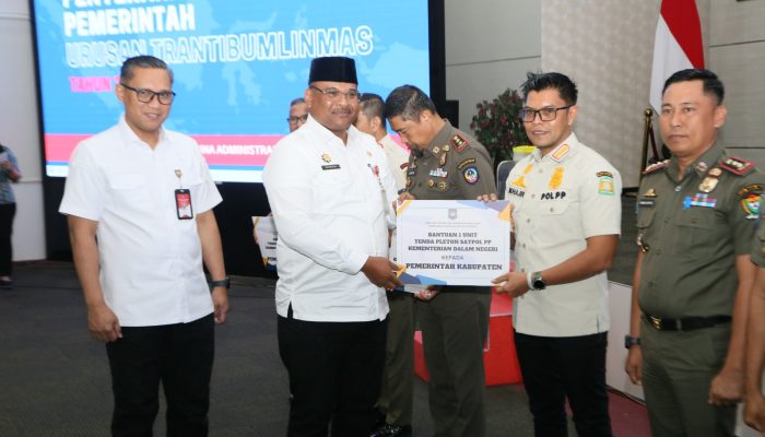 Miliki Kinerja Baik, Satpol PP Aceh Besar Terima Bantuan Tenda Pleton dari Ditjen Adwil Kemendagri