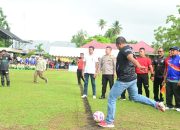 Tendang Bola Perdana, Wakapolresta Banda Aceh Buka Gala Siswa Piala Pj Bupati Aceh Besar 2024