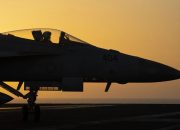 Militer AS dan Houthi Saling Klaim Tembak Jatuh Jet Tempur F/A-18