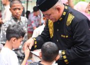 116 Anak Yatim Piatu Dapat Santunan Pada Perayaan Maulid Dan Hari Jadi Kecamatan Darul kamal Ke-25 Tahun