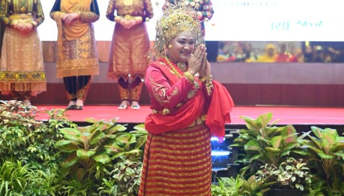 Cut Rezky Handayani: Busana Adat Aceh Besar Jadi Inspirasi Pada Peringatan Hari Ibu ke-96 Tahun 2024