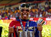 Lamine Yamal Ngejreng, Hebohkan Pesta Juara Copa Del Rey Pakai 2 Kacamata