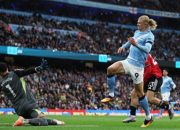 Manchester City Hajar Manchester United 3-0