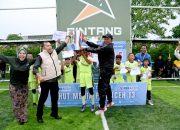 Turnamen Sepakbola Usia Dini HUT ke-13 Pos Aceh, SSB Barona Juara U-12 dan Talenta Aceh FA Juara U-10
