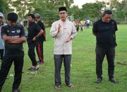 Camat Kuta Baro Beri Semangat Timnya Usai Kalahkan PSAB 2-0