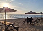 Menjemput Senja di Pantai Lhoknga