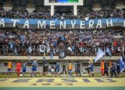 Persib Kalah dari Ratchaburi, Bobotoh Nyaris Bentrok di Thailand