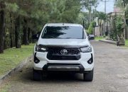 Pengalaman Pemakai Toyota Hilux 2025 untuk Harian, Masih Nyaman meski Dimensi Besar
