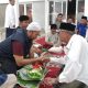Warga Gampong Leu Ue Mulai Tunaikan Kewajiban Zakat Fitrah
