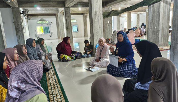 Mahasiswa Prodi Kesehatan Jalani Praktik Lapangan dan MMD di Puskesmas Darul Kamal