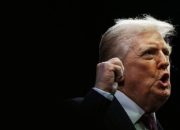 Murka Perundingan dengan Iran Gagal, Trump Ancam Blokade Selat Hormuz