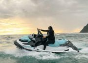 Serunya Wisata Jetski di Gelombang Pantai Lampuuk Aceh Besar