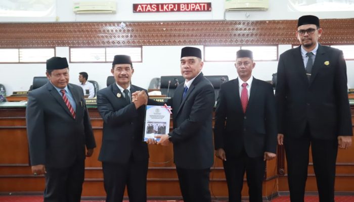 Wabup Aceh Besar Sampaikan Tanggapan atas Rekomendasi DPRK terhadap LKPJ 2025