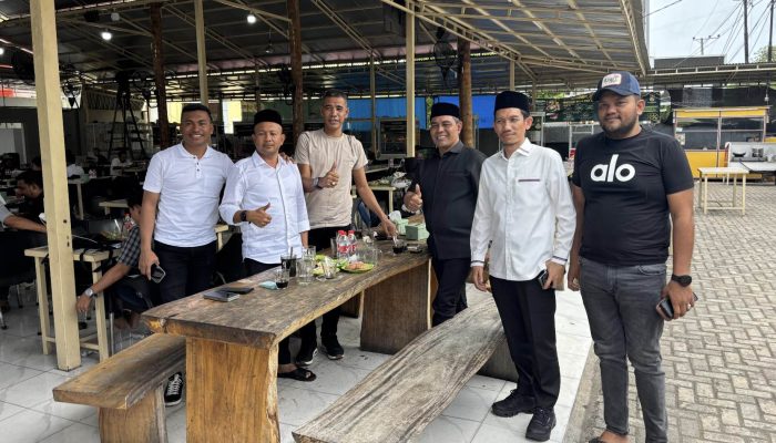 Usai Hadiri RUPS Bank Aceh, Empat Bupati Silaturahmi Santai