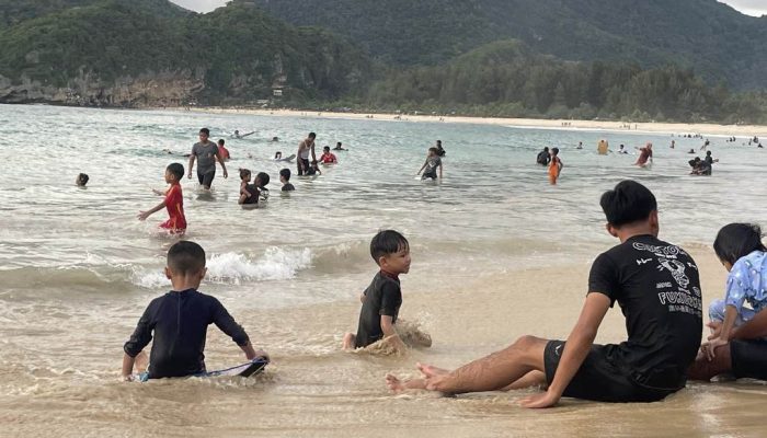 Pantai Lampuuk Primadona Wisata Aceh Besar