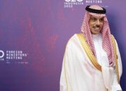 Menlu Saudi Telepon Menlu Iran dan AS soal Situasi Panas Timur Tengah