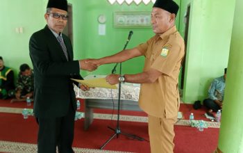 Camat Peukan Bada Lantik Pj Keuchik Lambadeuk