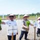 Wabup Aceh Besar dan Pejabat Kementan Tanam Padi Serempak di Gampong Barueh Kota Jantho