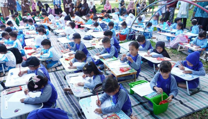 Ratusan Pelajar Ikuti Gampong Seni Edukatif di Kota Jantho