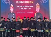 Wali Nanggroe Kukuhkan Prof Yusri Yusuf sebagai Ketua MAA Aceh 2026–2031