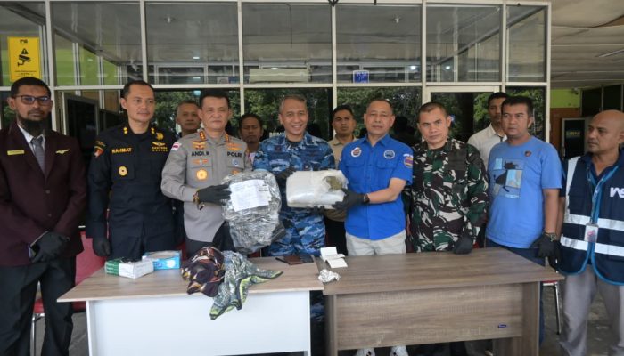 Sinergi Lintas Instansi Gagalkan Penyelundupan 2,8 Kilogram Ganja di Bandara SIM