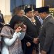 Momen Nanik Nangis Usai Dilantik Prabowo Jadi Kepala BGN