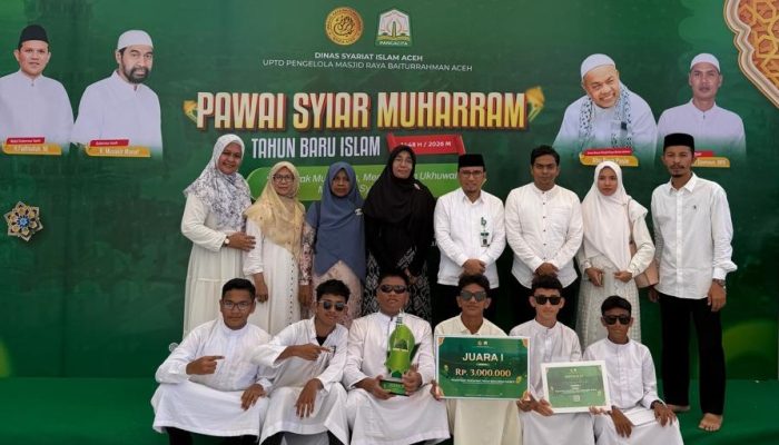 MTsN 1 Banda Aceh Juara 1 Pawai Muharram 1448 H