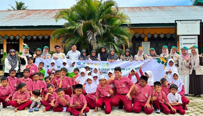 Mahasiswa KKN Tematik Literasi LT-15 Edukasi PHBS kepada Siswa SD Negeri Keumireu