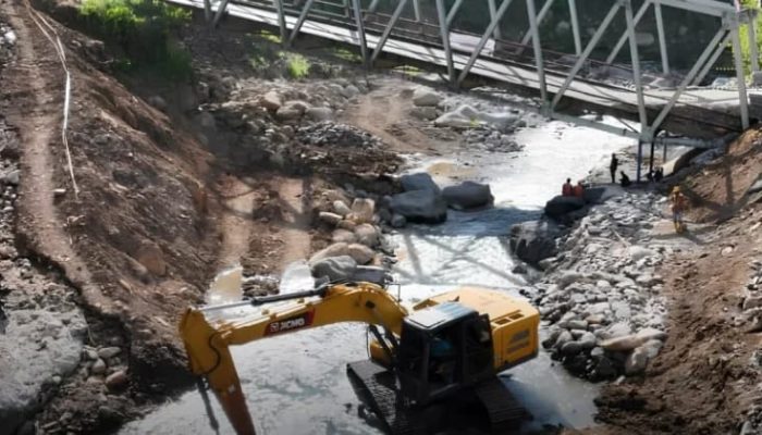 Kementerian PU Relokasi Alur Sungai di Jembatan Enang-Enang