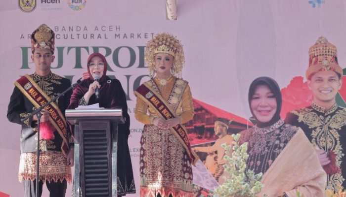 Wali Kota Illiza Buka Banda Aceh Art and Cultural Market di Taman Putroe Phang