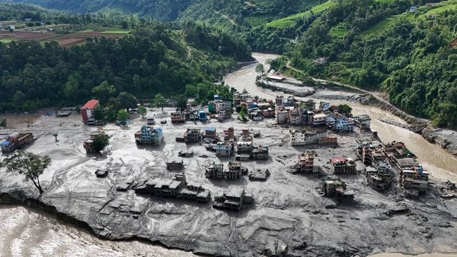 Update Banjir Bandang Nepal, 933 Orang Terperangkap di Terowongan PLTA