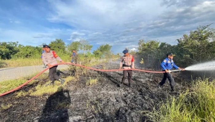 Pembakaran Sampah Picu Kebakaran Lahan Alue Lim