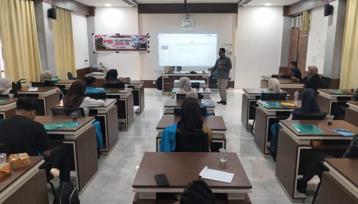 Muktarrudin Usman Kupas Manajemen Pers Era Digital di Pelatihan PSI Aceh