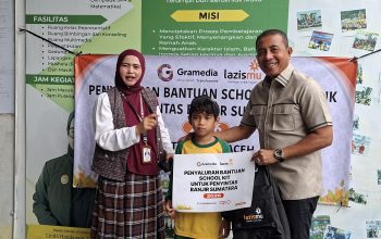 Lagi, PD Muhammadiyah Banda Aceh, Lazismu, dan Gramedia Berbagi School Kit kepada Siswa SD Muhammadiyah 2